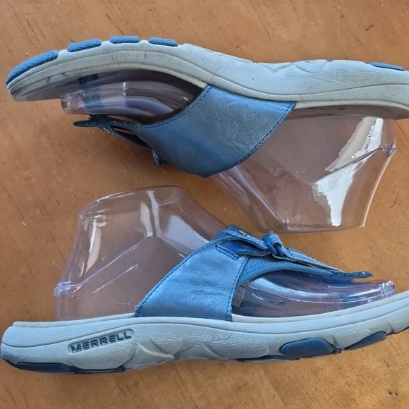 Merrell Blue Leather Thong Sandals. Size 9 - Picture 2 of 6